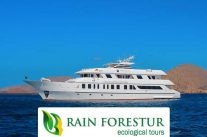 rainforestur-galapagos-island-hopping-tours